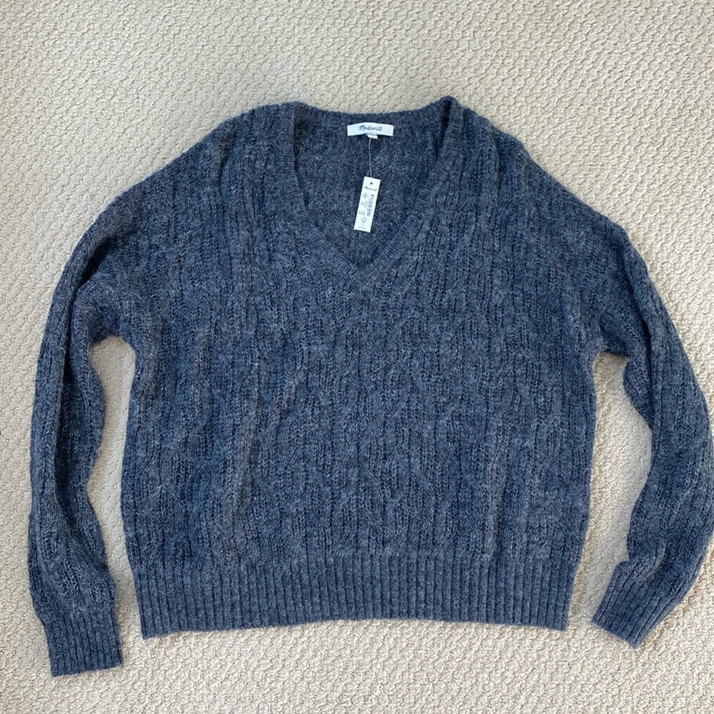 Madewell Sweater. NWT Gray Cable knit